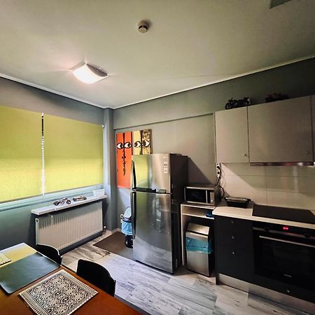 Green Apartment Near Marousi Hospitals & Oaka, By Promoshomes Maroussi Eksteriør bilde