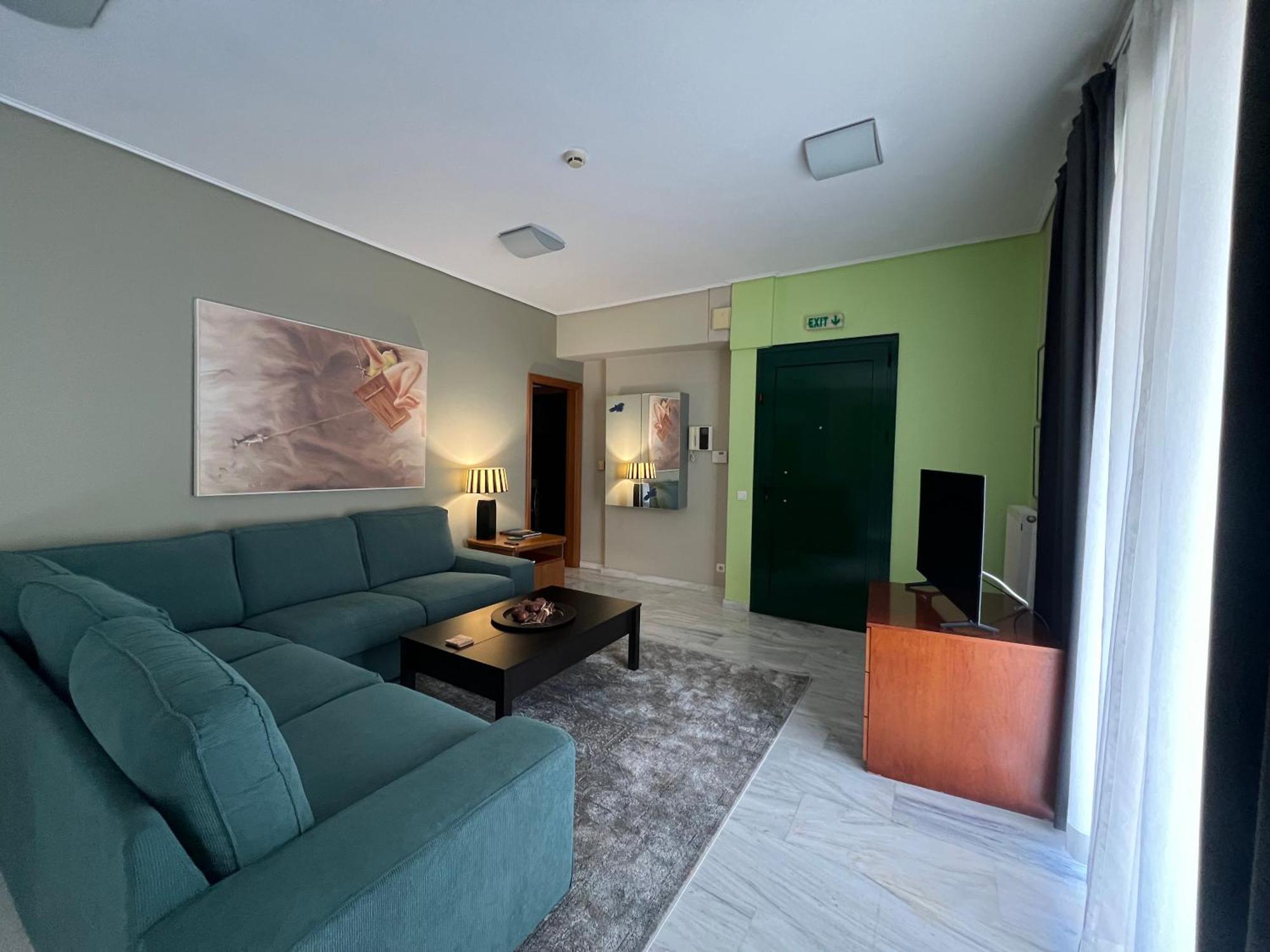 Green Apartment Near Marousi Hospitals & Oaka, By Promoshomes Maroussi Eksteriør bilde